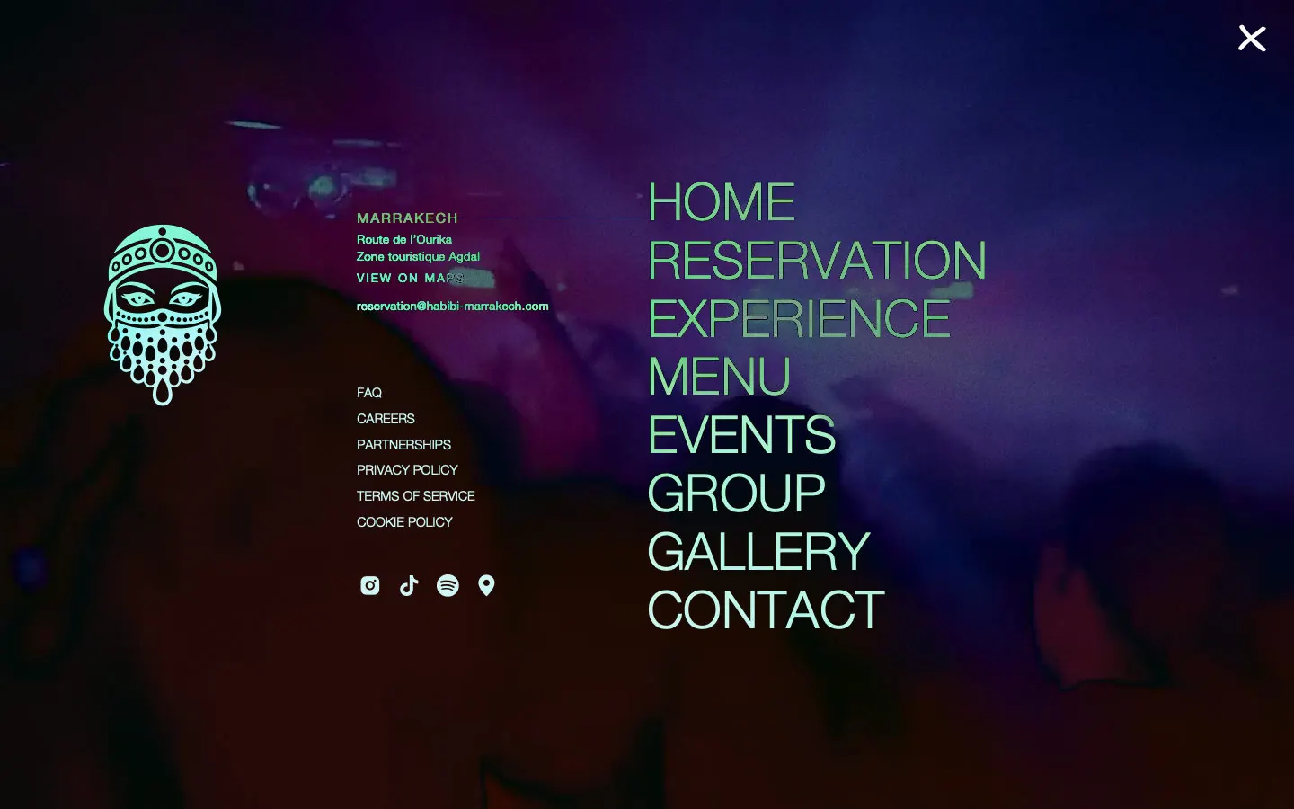 Cinematic website for a dinner-and-show rooftop in Marrakech: habibi menu